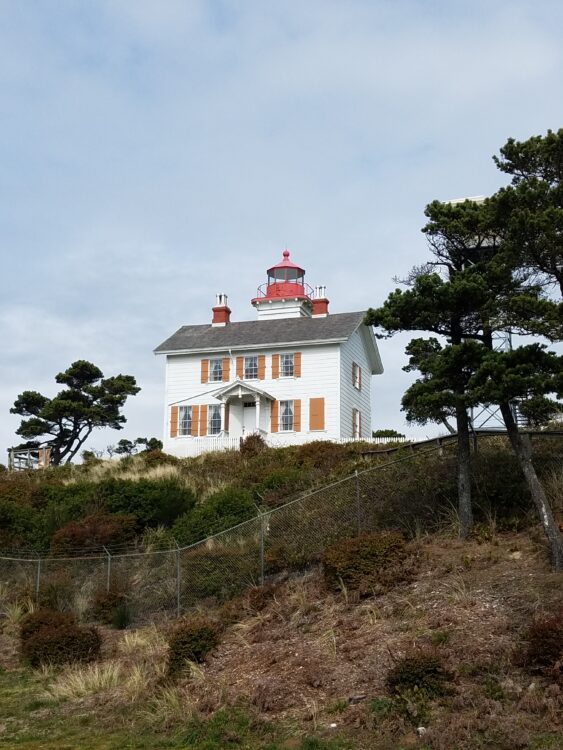 Oregon Coast Lighthouse Yaquina Bay