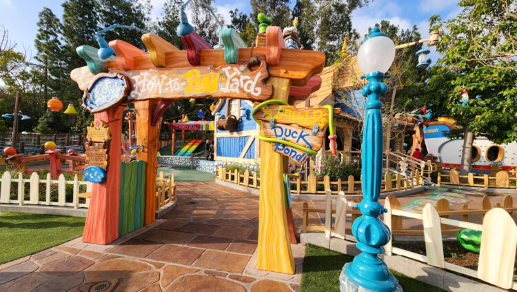 Entrance to the Goofy's how to play yard area. This is a great playground area in Disneyland's Toontown